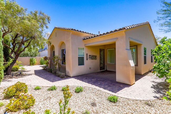 Building Photo - Beautiful Red Rock Country Club  3 Bed Sin...