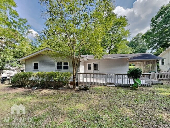 Building Photo - 668 Scott Cir