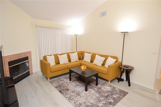 Building Photo - 10263 Gandy Blvd N