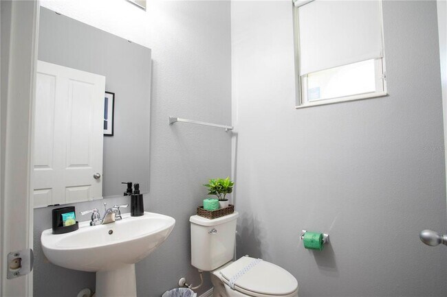 Building Photo - 3181 Tocoa Cir