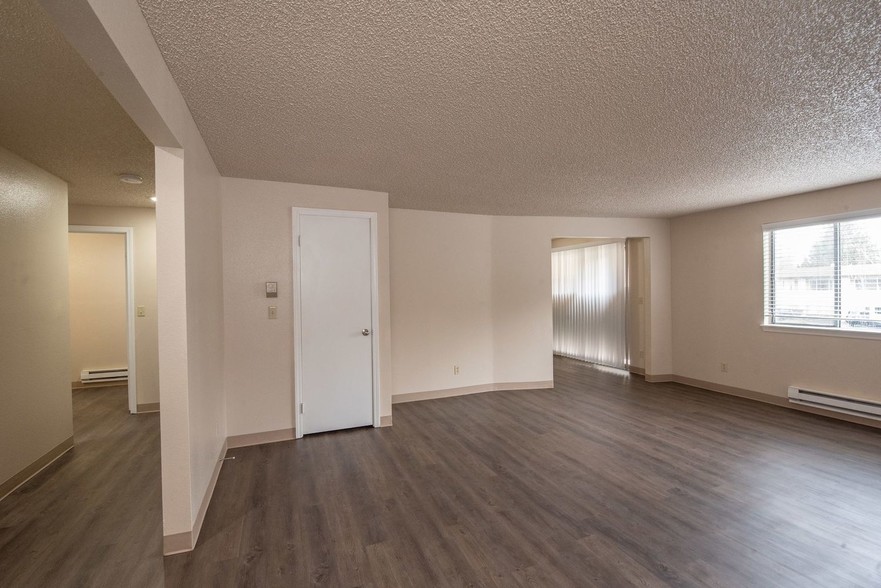 Spacious Living Room - Alta Apartments.