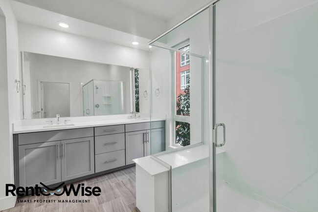 Building Photo - 390 Riesling Ave