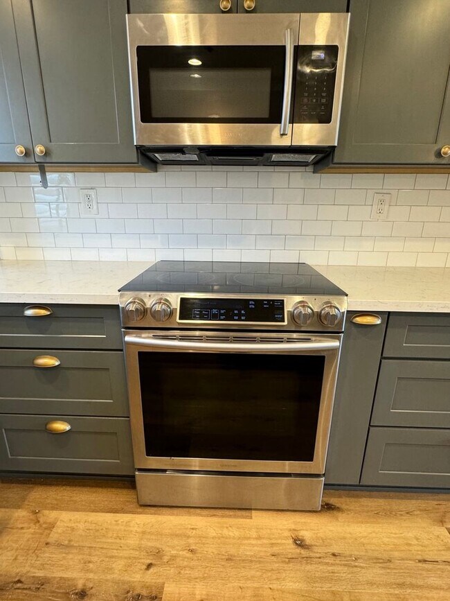 Building Photo - Amazing 4BR/2BA - Condo in the heart of North Park!