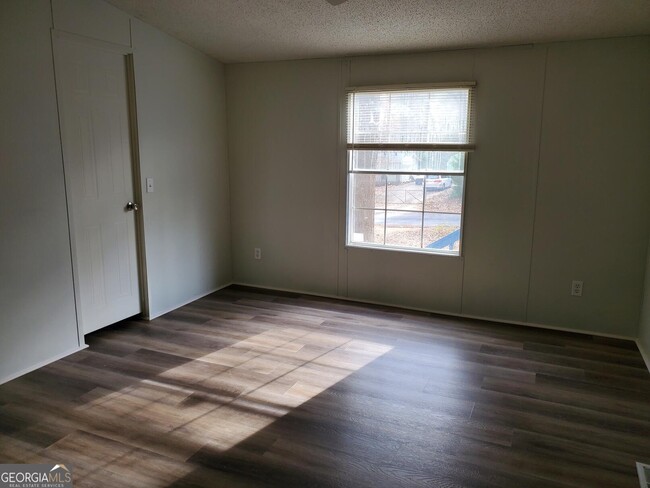 Building Photo - 125 Rhonda Dr