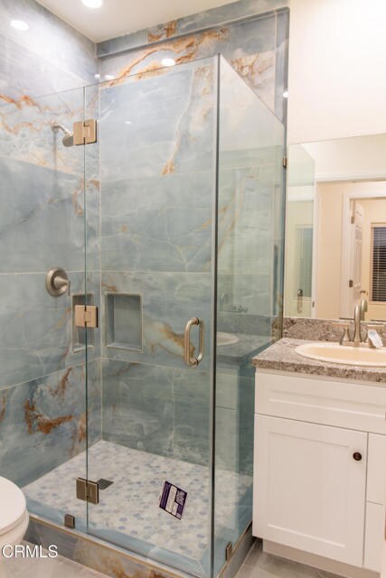 Building Photo - 713 Mission Dr