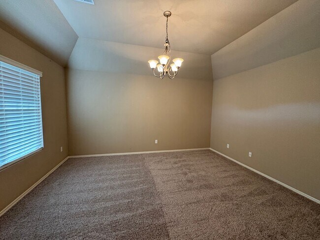 Building Photo - Bixby 3 car garage, great lot!