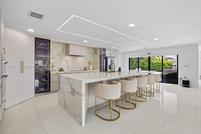 Building Photo - 1117 Adams St