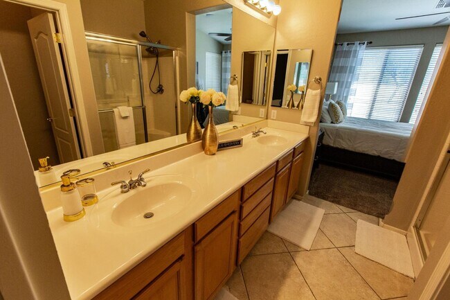 Building Photo - 5415 E McKellips Rd