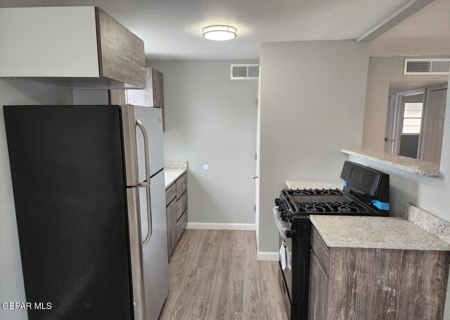 Building Photo - 11242 Wharf Cove Dr