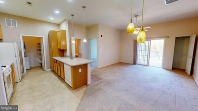 Building Photo - 432 Highland Ests