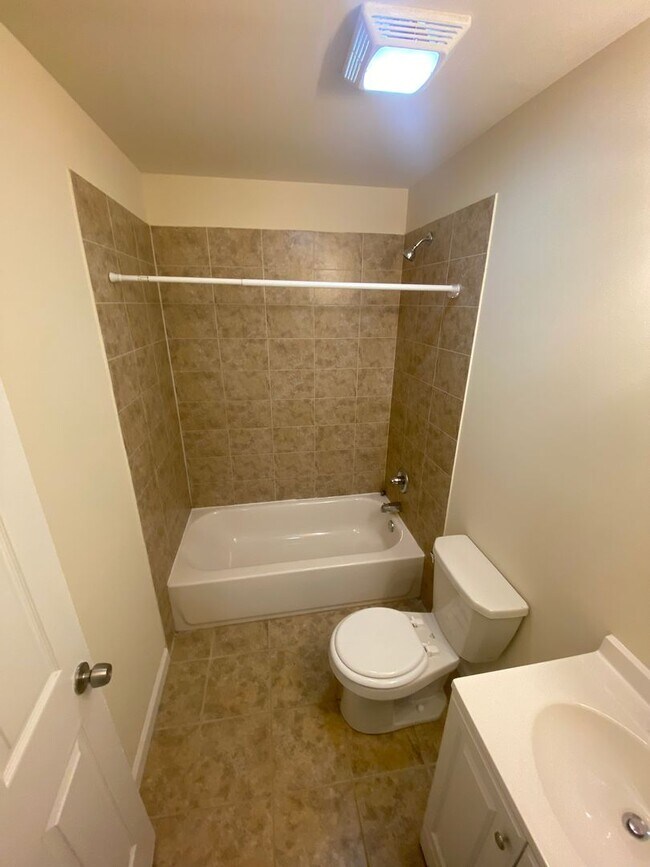 Building Photo - 15 N 50th St