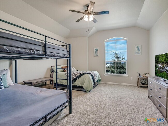 Building Photo - 1701 Meadow Crest