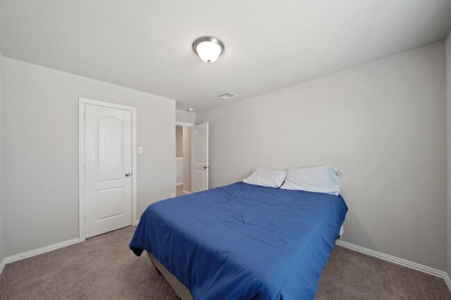 Building Photo - 7410 Arabian Moon Trail