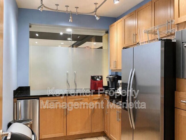 Building Photo - 390 17th St NW