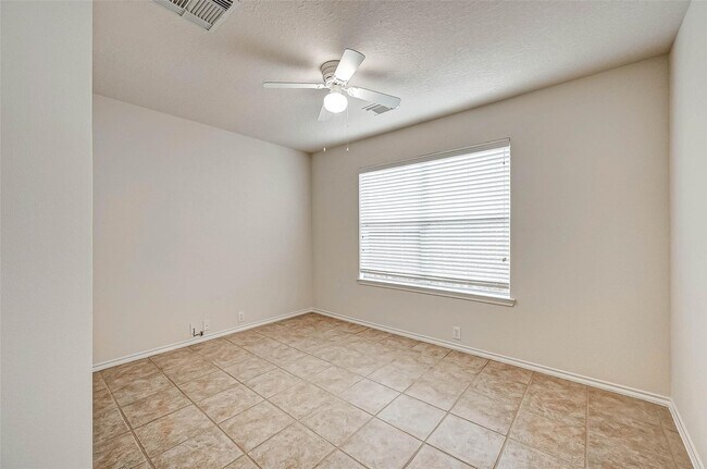 Building Photo - 10607 Sugar Trace Dr
