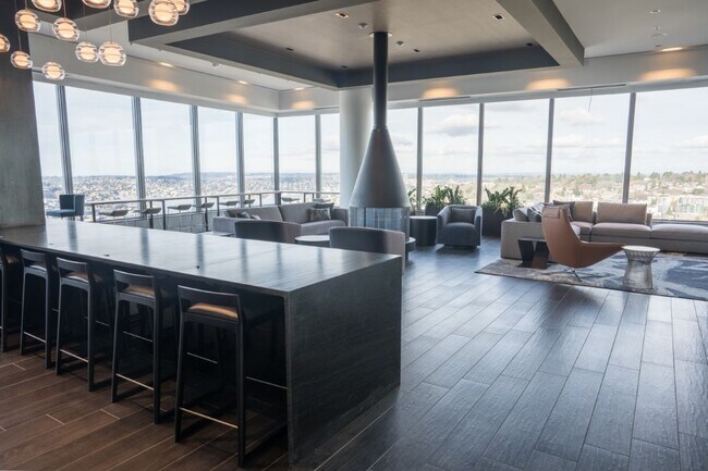 Building Photo - 2Bd/2Ba Seattle Condo