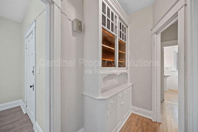 Building Photo - 816 Windham Ave