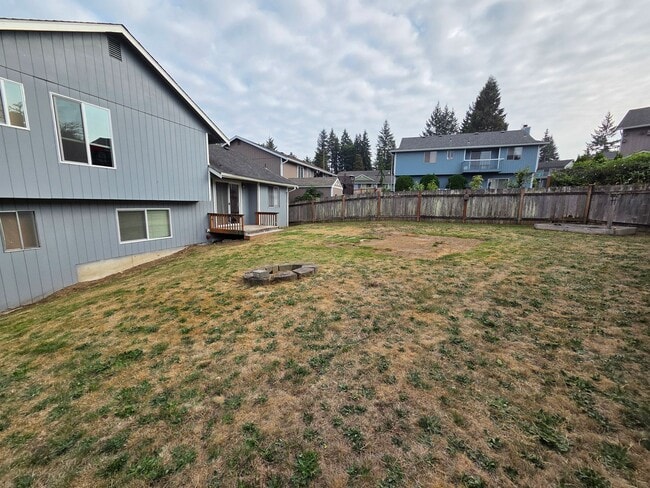 Building Photo - 3 bed, 2.5 bath home in Frontier Village!
