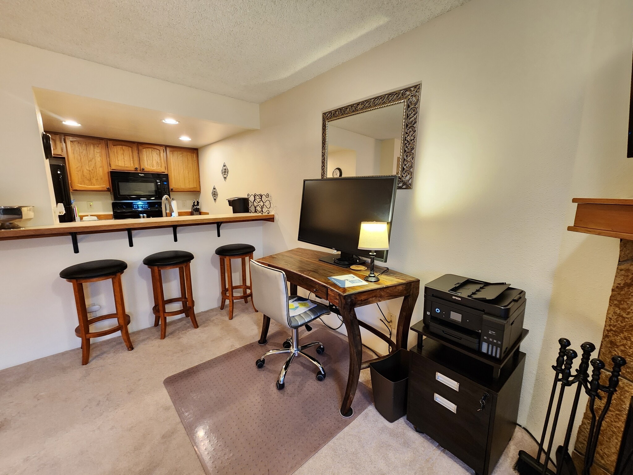 Building Photo - 9645 Independence Dr