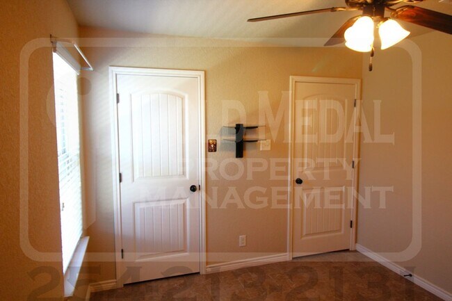 Building Photo - 3705 Appalachian Trl