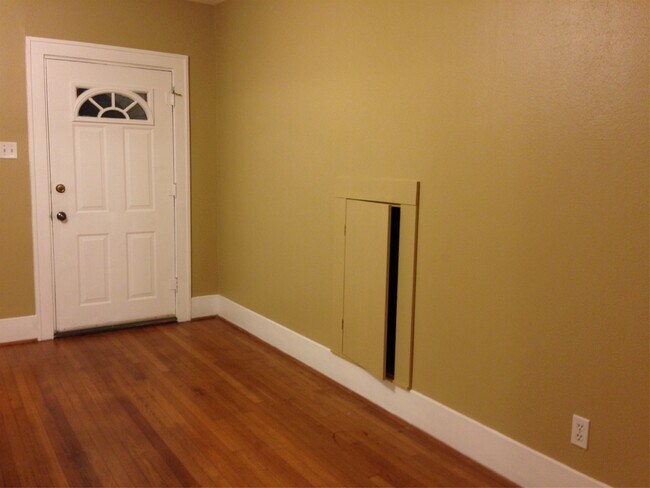 Building Photo - 1719 Dunlavy St