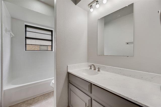 Building Photo - 3705 Osage Dr