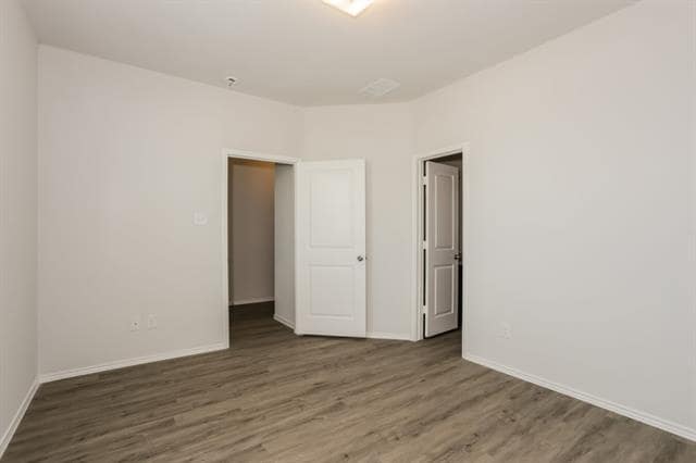 Building Photo - 5525 Eagle Point Dr