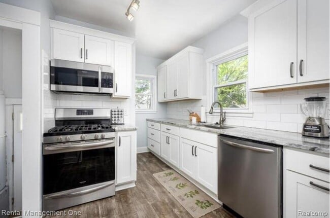 Building Photo - 508 Miller Ave