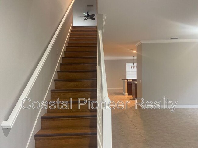 Building Photo - 8807 Cameron Crest Dr