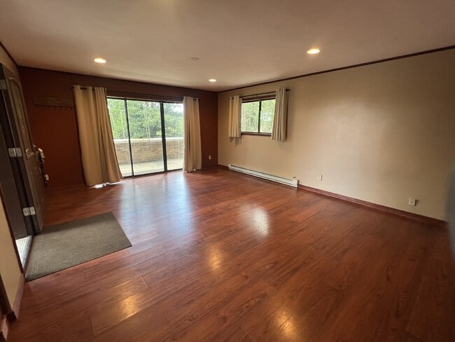 Building Photo - Beautiful Home in Echo Hills!