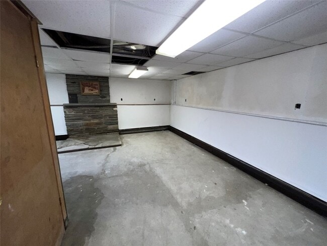 Building Photo - 26518 PA-267