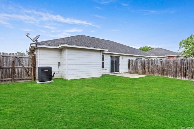 Building Photo - 3045 Pine Valley Dr