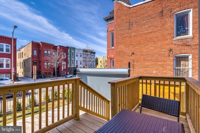 Building Photo - Stunning End-Rowhouse 4/Bedrooms, 4.5 Baths, in Shaw/Truxton Circle – Bathed in Natural Light!