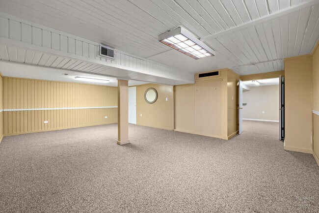 Building Photo - 659 Alida Dr