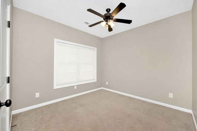 Building Photo - 202 Lanier Rd