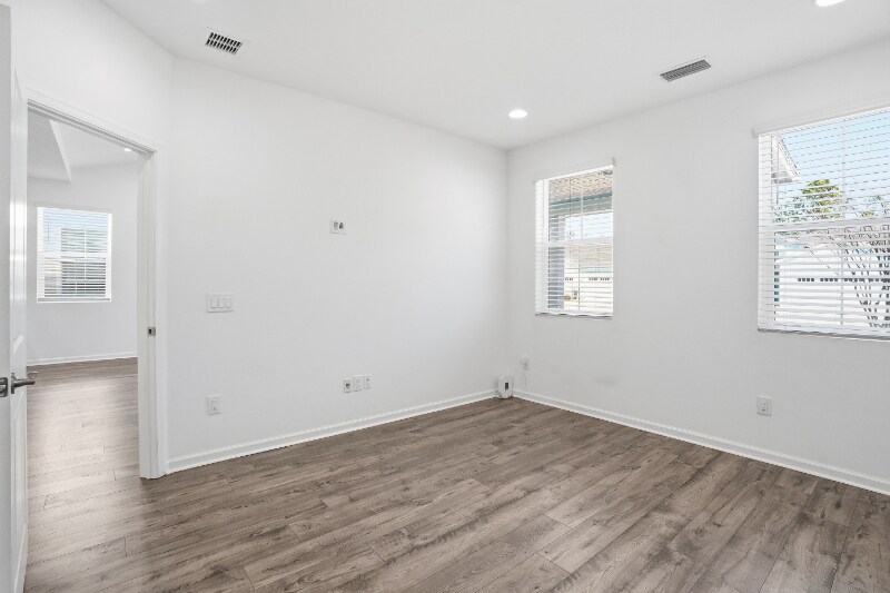 Building Photo - 8632 Tropics Ave