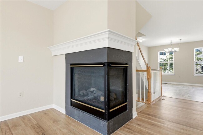 Building Photo - 46030 Bayswater Terrace