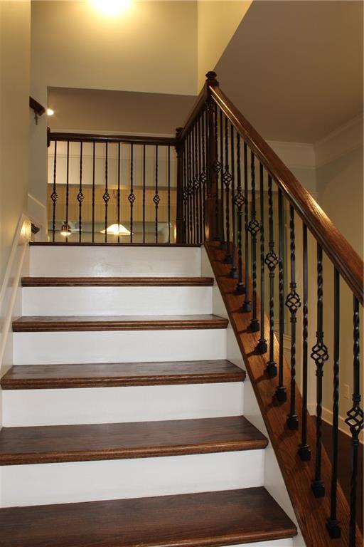 Building Photo - 2503 Norwood Dr SE