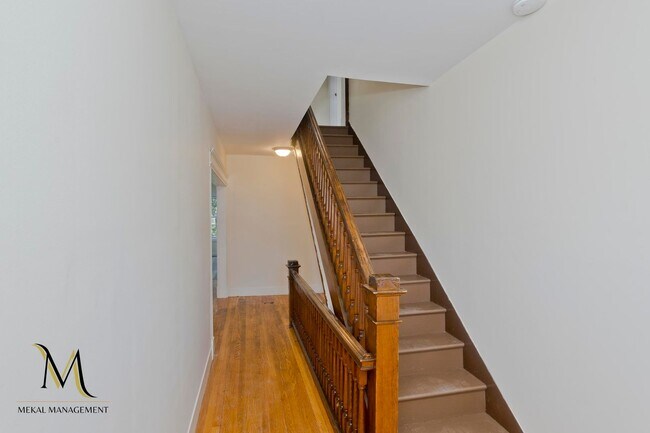 Building Photo - 20 Sachem St