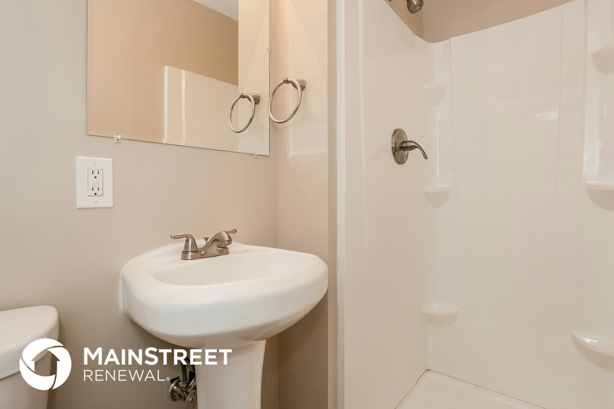 Building Photo - 1354 Pendley Dr