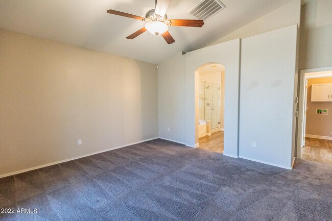Building Photo - 7262 W Kaler Ave