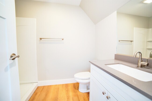 Building Photo - 3004 West St