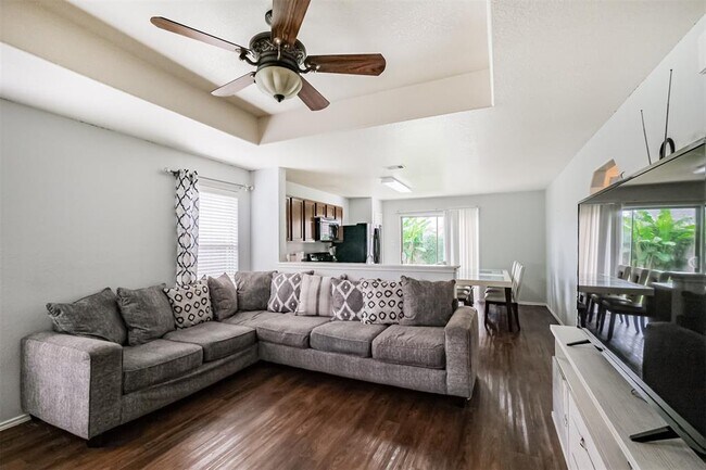 Building Photo - 16530 Peyton Ridge Cir