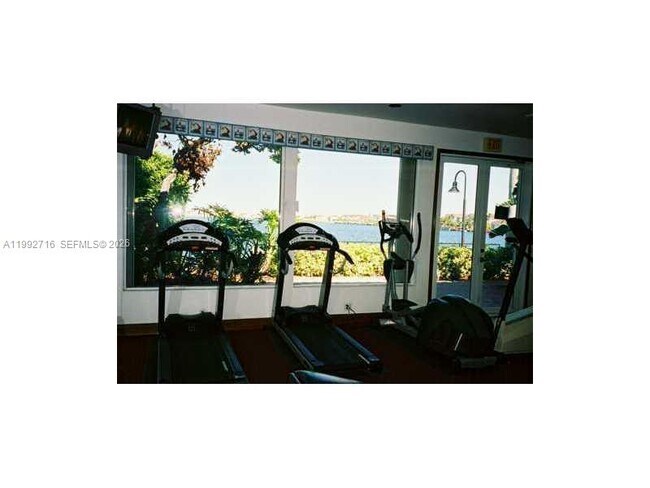 Building Photo - 15071 SW 136th Pl