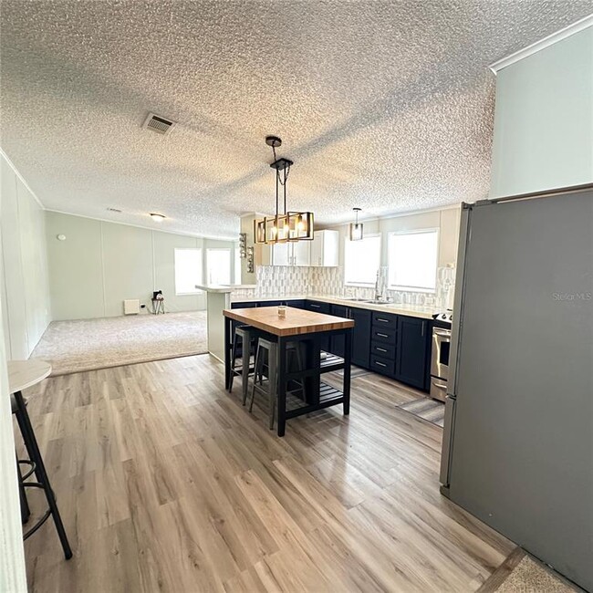 Building Photo - 6834 Glen Meadow Dr