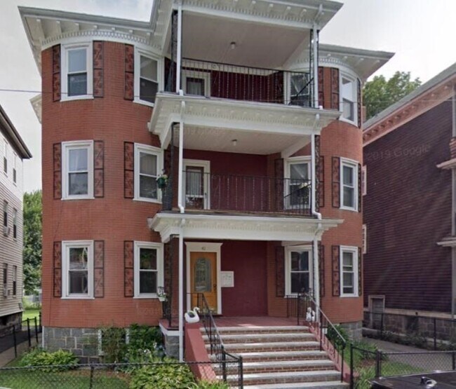 Building Photo - 42 Evelyn St