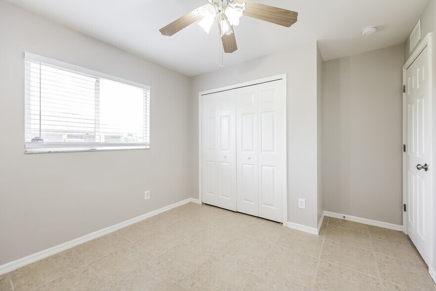 Building Photo - 1216 Belgrave St