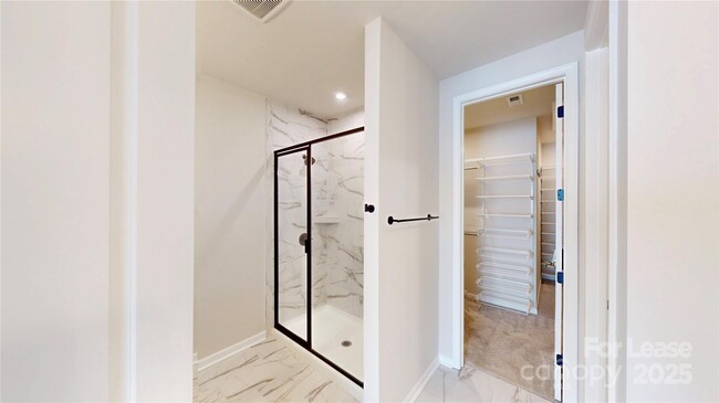 Building Photo - 509 Myrick Aly