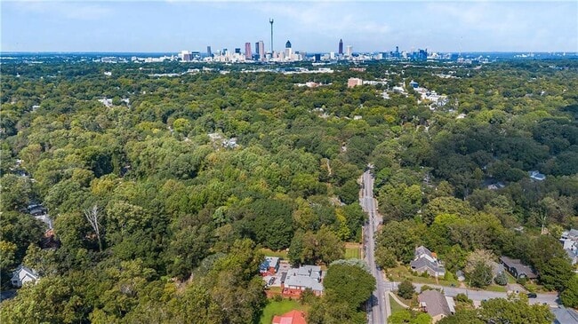 Building Photo - 787 Flat Shoals Ave SE