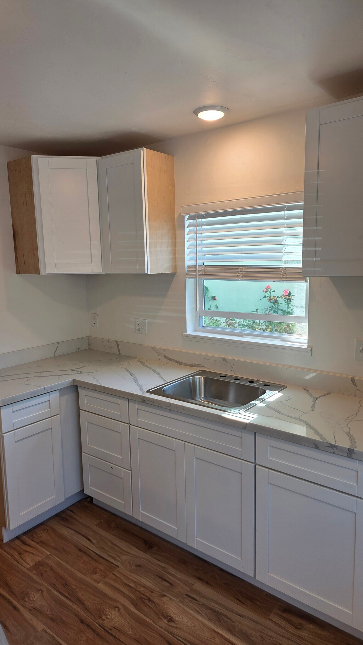 Building Photo - 114 Park Ave